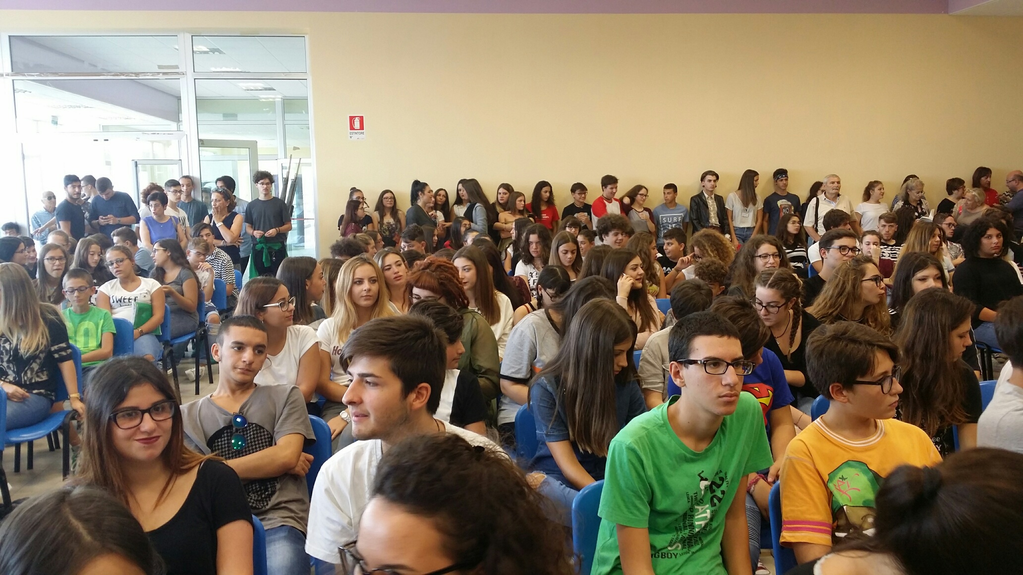 Studenten bij opening Anne Frank
