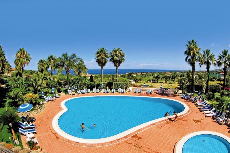 zwembad van hotel